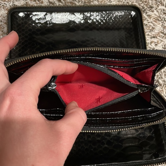 Kenneth Cole Wallet!! - Picture 10 of 14